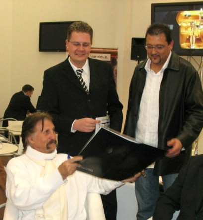Carsten Biedermann und Ralf Wesseloh mit Luigi Colani